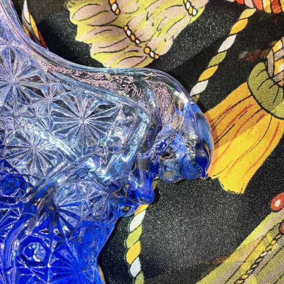 Fenton Glass Slipper - Cat Head Daisy & Button Tiara Blue Manganese. - Picture 7 of 8